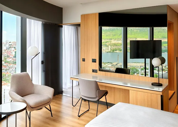 Готель Ac By Marriott 4*